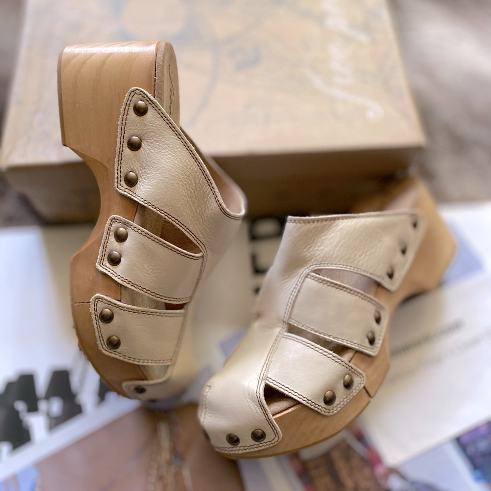 Free People Fisherman Leather Wooden Clog Mules, size 39 / 8.5 - Picture 3 of 15
